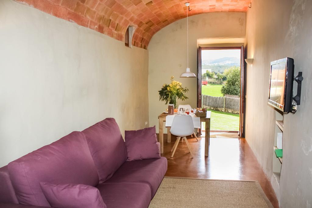 Apartamentos En La Rectoria De Regencós Екстериор снимка