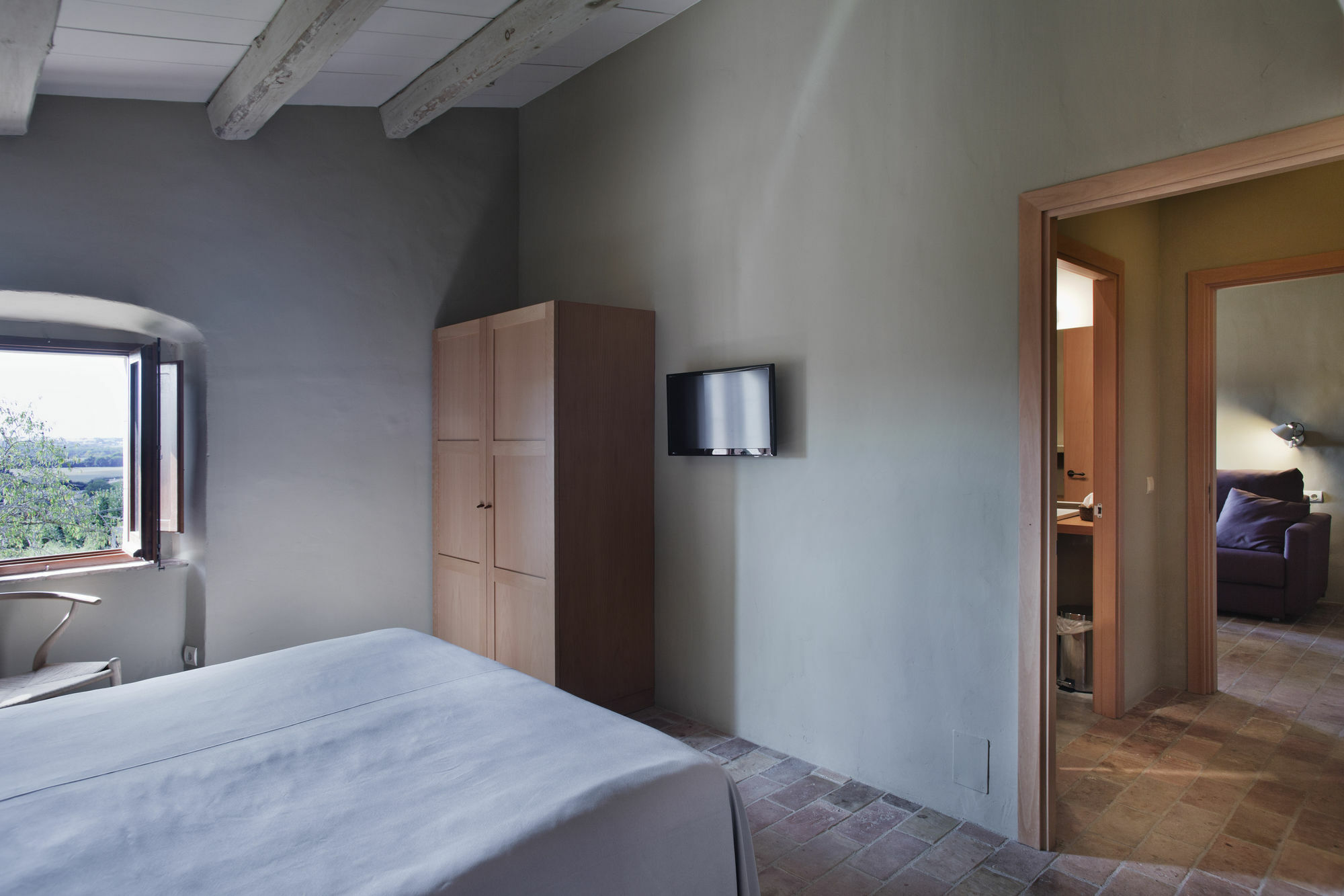 Apartamentos En La Rectoria De Regencós Екстериор снимка